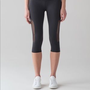NWT Lululemon Reveal Crop Leggings